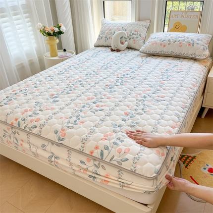 伊人坊 2024新款牛奶绒印花大豆夹棉床笠 花枝蔓兔