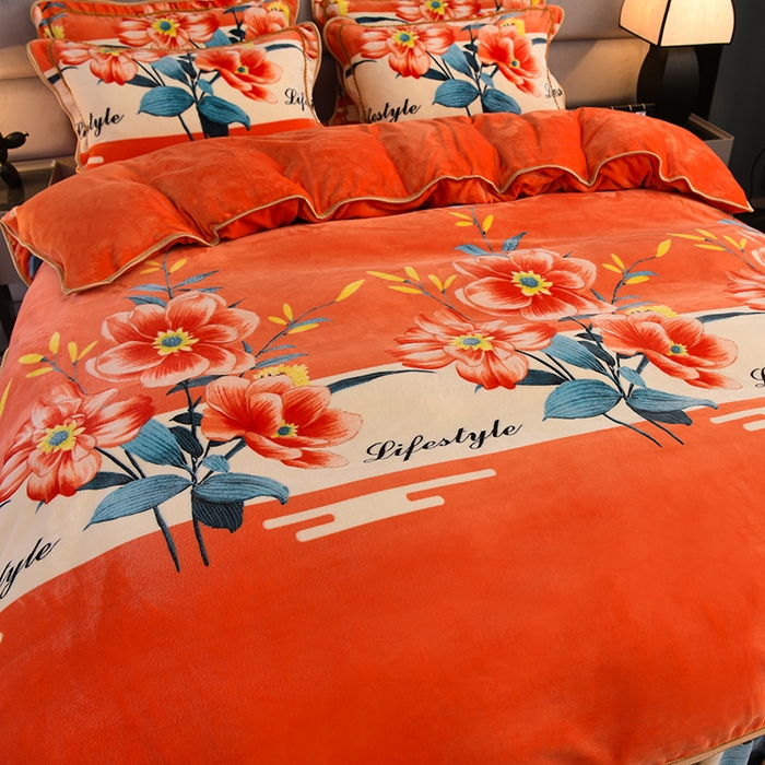 91家纺网 家纺一手货源 找家纺 曼尼家纺2025高克重直播印花床裙款法莱绒金貂珊瑚绒牛奶绒四件套 花间漫舞