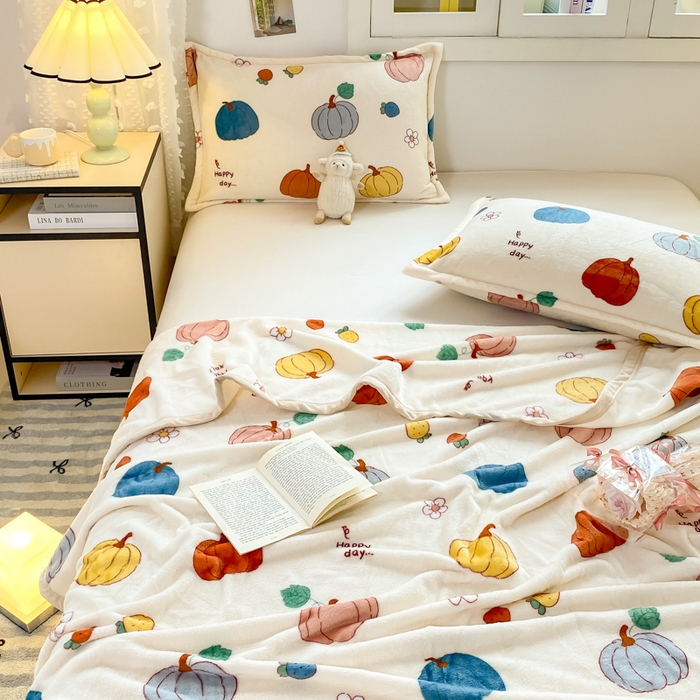 91家纺网 家纺一手货源 找家纺 楠沐家纺 2025新款双面牛奶绒多功能印花毛毯 小南瓜