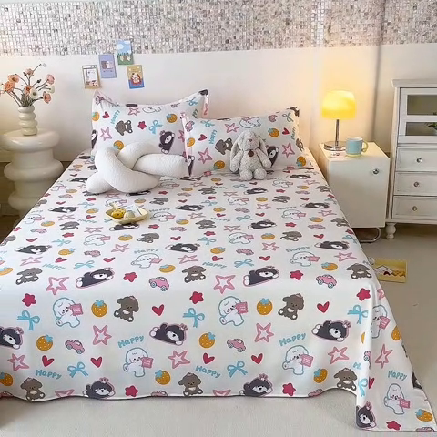 91家纺网 家纺一手货源 找家纺 妖妖家纺 2024新款超柔软糯水洗云朵棉印花单床单 狗狗派对