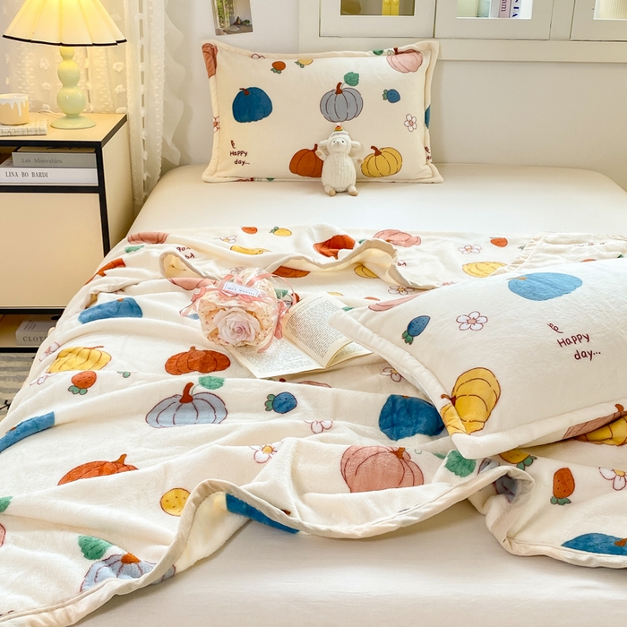 91家纺网 家纺一手货源 找家纺 楠沐家纺 2025新款双面牛奶绒多功能印花毛毯 小南瓜