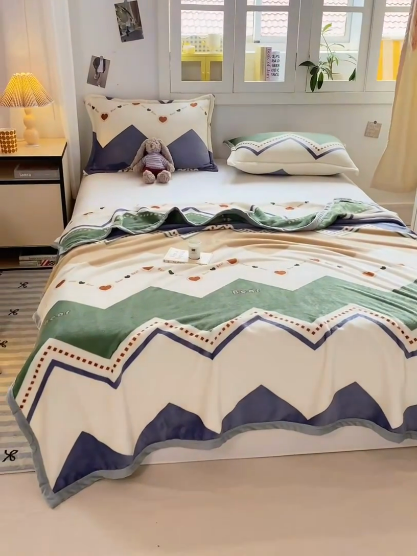 91家纺网 家纺一手货源 找家纺 楠沐家纺 2025新款双面牛奶绒多功能印花毛毯 波浪爱心