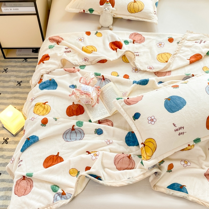 91家纺网 家纺一手货源 找家纺 楠沐家纺 2025新款双面牛奶绒多功能印花毛毯 小南瓜