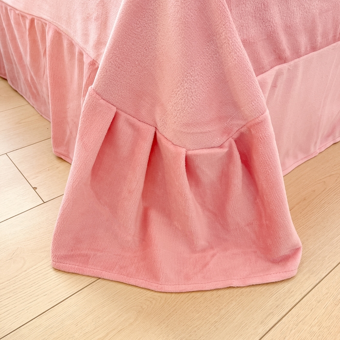 91家纺网 家纺一手货源 找家纺 绘萱家居 2025新款高克重印花牛奶绒四件套 花儿朵朵