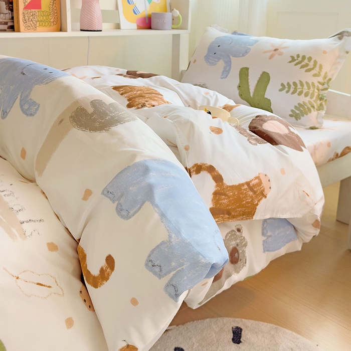 91家纺网 家纺一手货源 找家纺 楠沐家纺 2025新款亲肤芦荟棉印花学生宿舍上下铺四件套三件套 快乐玩伴