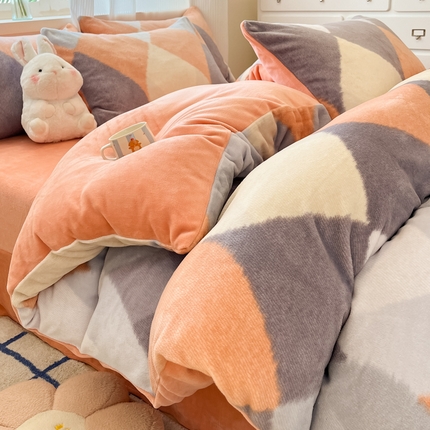 91家纺网 家纺一手货源 找家纺 （总）绘萱家居 2025新款高克重印花牛奶绒四件套