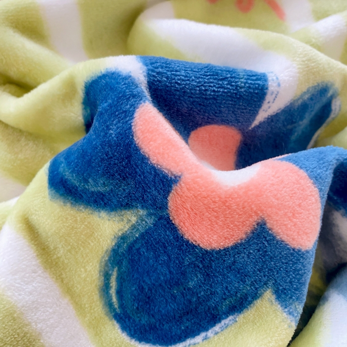 91家纺网 家纺一手货源 找家纺 楠沐家纺 2025新款双面牛奶绒多功能印花毛毯 小兰花