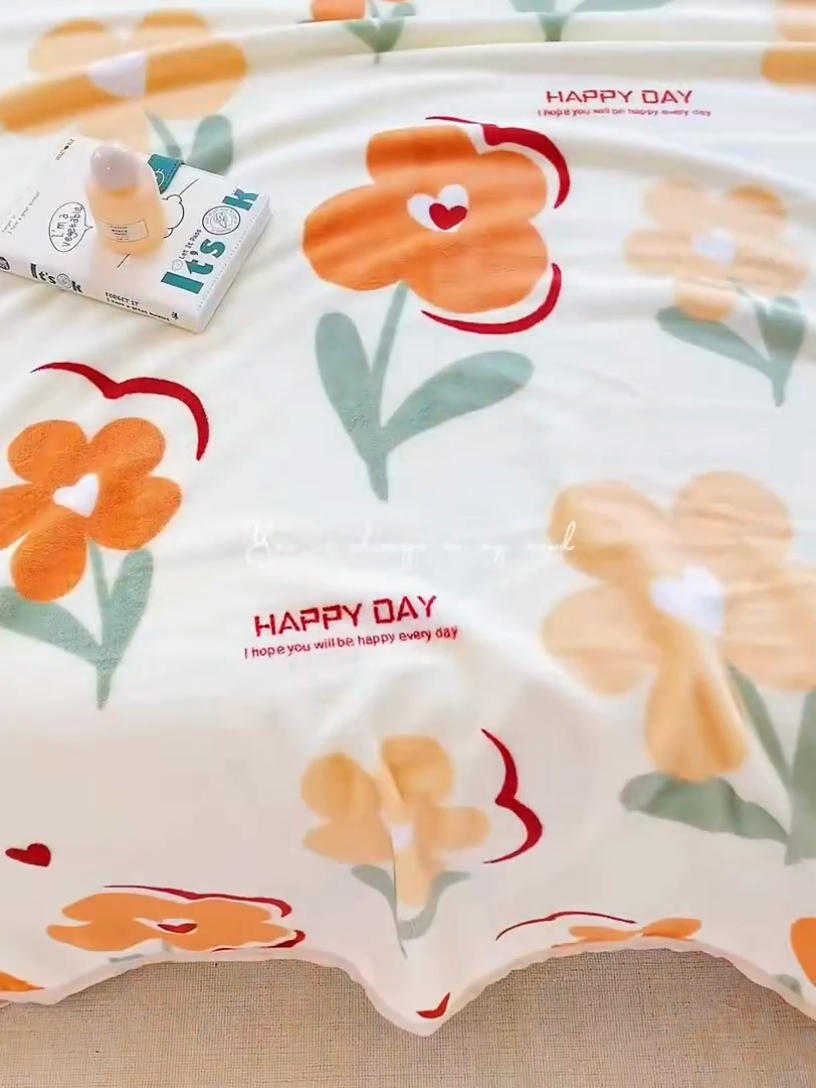 91家纺网 家纺一手货源 找家纺 楠沐家纺 2025新款双面牛奶绒多功能印花毛毯 朵朵花开