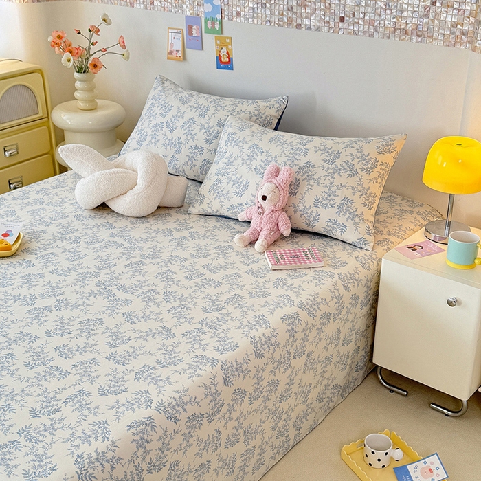 91家纺网 家纺一手货源 找家纺 妖妖家纺 2024新款超柔软糯水洗云朵棉印花单床单 风铃草