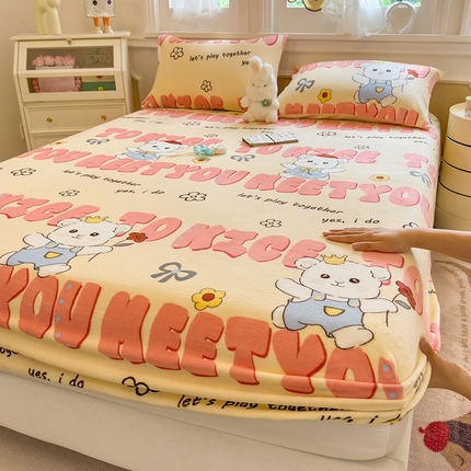 91家纺网 家纺一手货源 找家纺 （总）摩妮卡 2025新款印花小清新牛奶绒印花床笠三件套