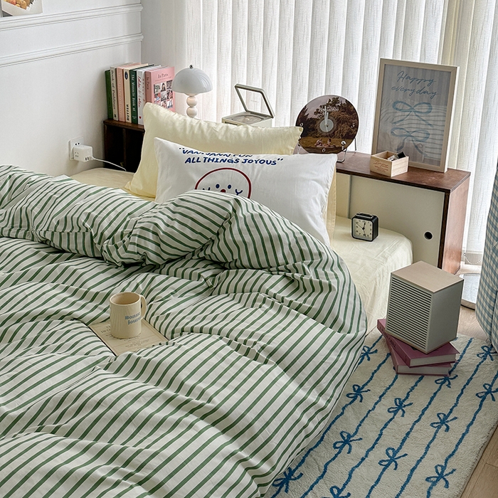 91家纺网 家纺一手货源 找家纺 昔可家纺 2024新款竖条全棉四件套大版枕套系列 果绿条纹