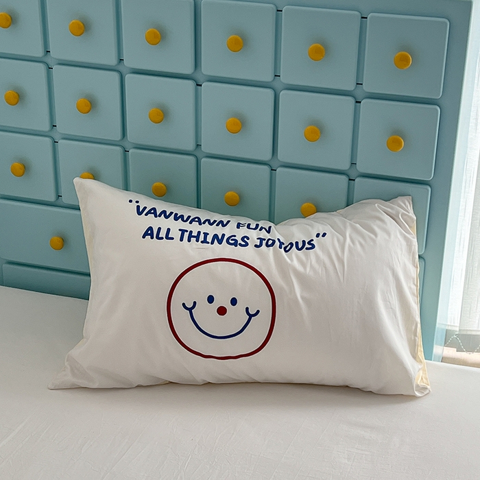 91家纺网 家纺一手货源 找家纺 昔可家纺 2024新款数码印花单品枕套系列-ins风系列 字母表情