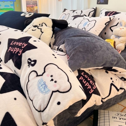 2024新款原创白色小清新场景牛奶绒单被套 幸运狗