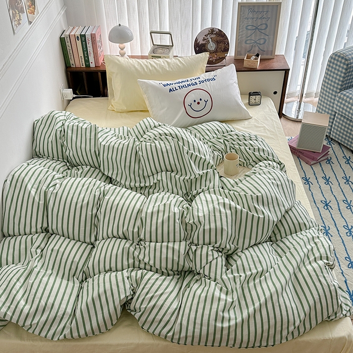 91家纺网 家纺一手货源 找家纺 昔可家纺 2024新款竖条全棉四件套大版枕套系列 果绿条纹