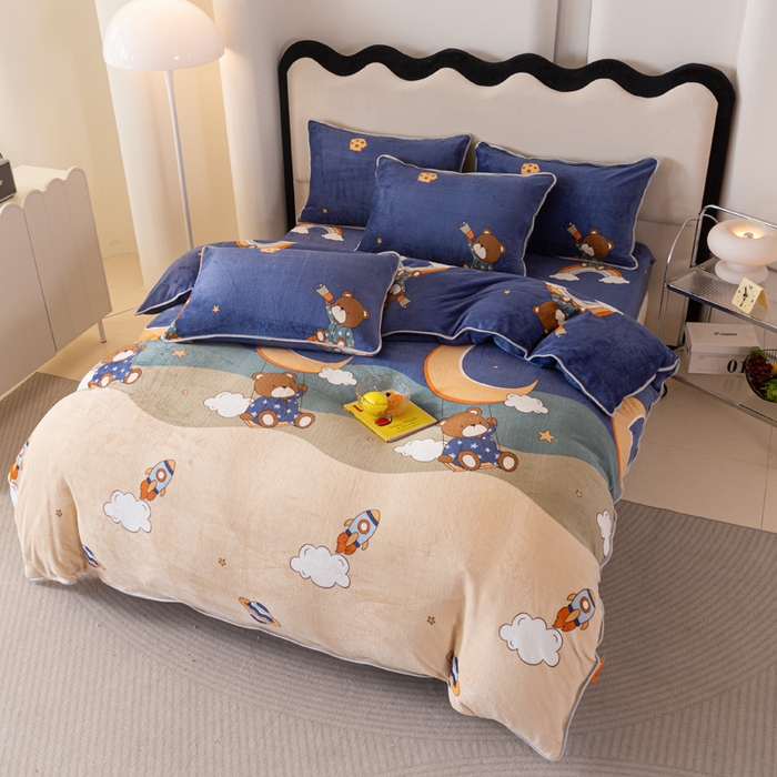 91家纺网 家纺一手货源 找家纺 欧喜璐 2024年新款 8.5-9.5斤加厚牛奶绒金貂绒法莱绒四件套单被套 太空熊