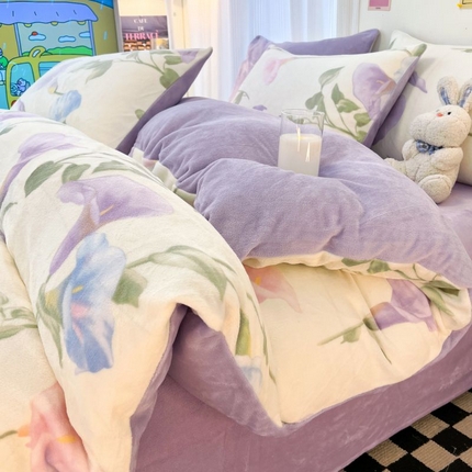 91家纺网 家纺一手货源 找家纺 2024新款原创白色小清新场景牛奶绒单被套 牵牛花