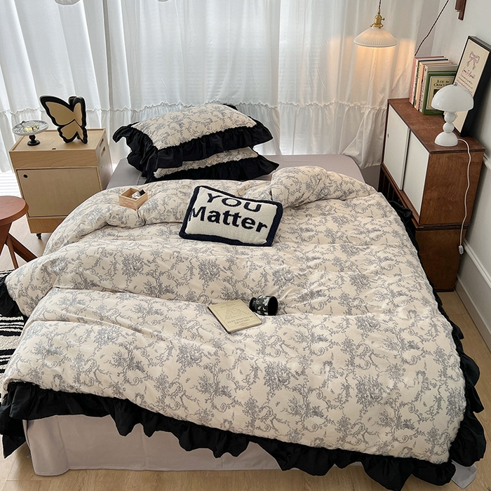 91家纺网 家纺一手货源 找家纺 昔可家纺 2024黑色贴边花边全棉款四件套 香榭假日