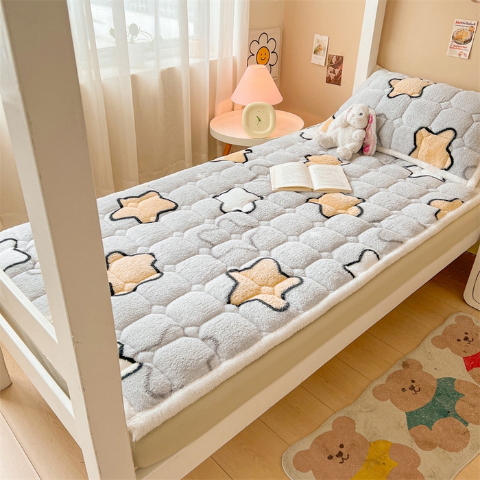 91家纺网 家纺一手货源 找家纺 雯豆家纺 2024新品泰迪绒学生床垫宿舍床褥子加厚上下铺北极绒床护垫 泰迪绒床褥-闪耀星辰