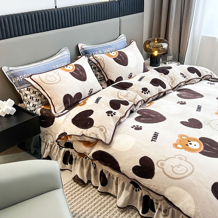 91家纺网 家纺一手货源 找家纺 欧喜璐 2024年新款 8.5-9.5斤加厚牛奶绒金貂绒法莱绒四件套单被套 爱心熊