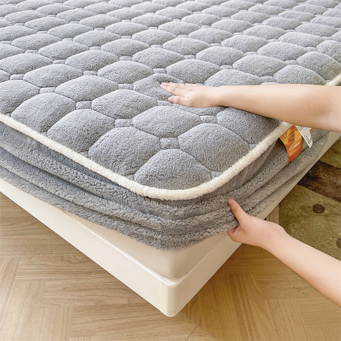 91家纺网 家纺一手货源 找家纺 雯豆家纺 2025加厚保暖泰迪绒夹棉床笠北极绒床笠床垫保护套 泰迪绒夹棉床笠-绅士灰