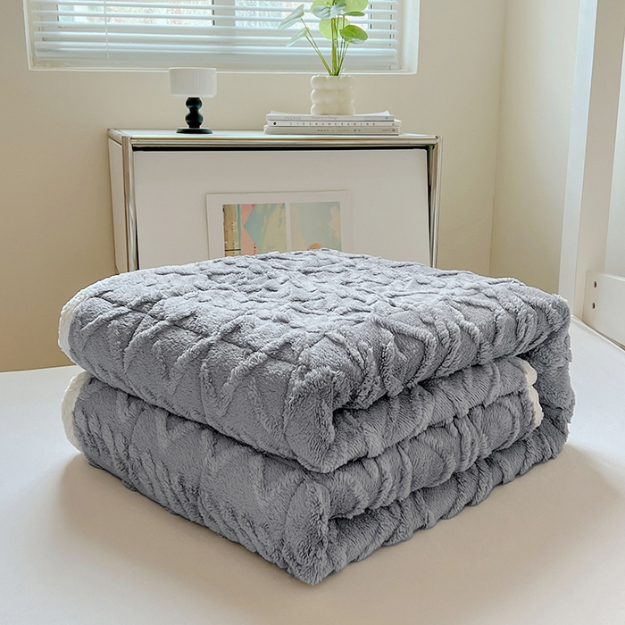 91家纺网 家纺一手货源 找家纺 贝拉梦家纺 2024新款塔肤绒牛奶绒纯色学生宿舍夹棉软床垫子护床垫 羊绒灰