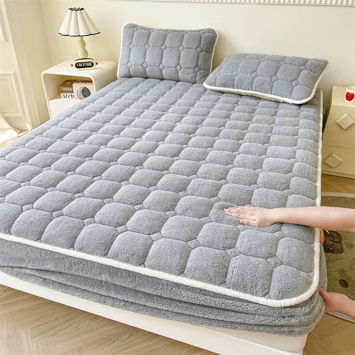 91家纺网 家纺一手货源 找家纺 雯豆家纺 2025加厚保暖泰迪绒夹棉床笠北极绒床笠床垫保护套 泰迪绒夹棉床笠-绅士灰