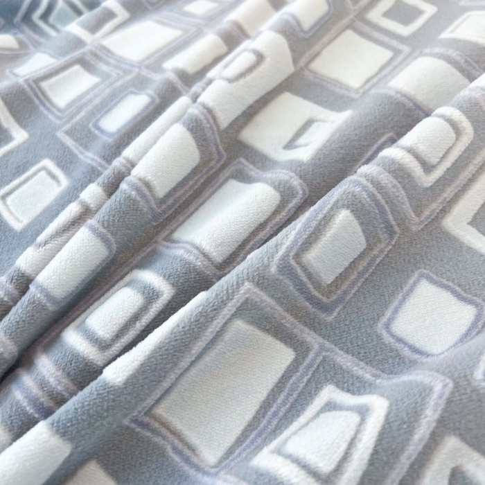 91家纺网 家纺一手货源 找家纺 2024新款原创白色小清新场景雕花牛奶绒单被套四件套 幸运魔方