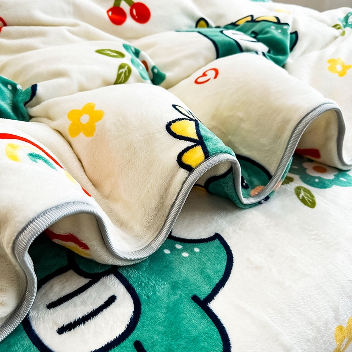 91家纺网 家纺一手货源 找家纺 欧喜璐 2024年新款 8.5-9.5斤加厚牛奶绒金貂绒法莱绒四件套单被套 小恐龙