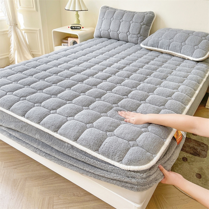 91家纺网 家纺一手货源 找家纺 雯豆家纺 2025加厚保暖泰迪绒夹棉床笠北极绒床笠床垫保护套 泰迪绒夹棉床笠-绅士灰