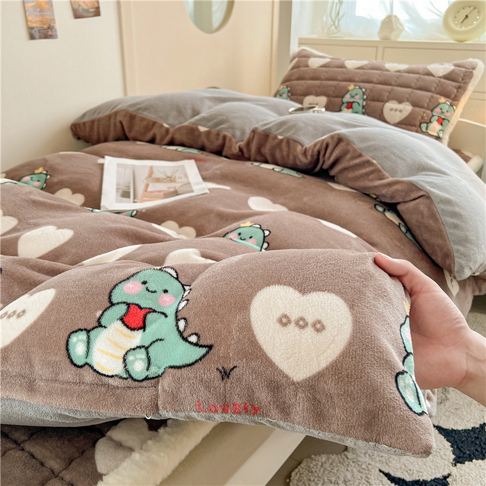 91家纺网 家纺一手货源 找家纺 喜居 2024新款印花牛奶绒床垫学生床垫学生宿舍床垫床褥子被套四件套 爱心恐龙