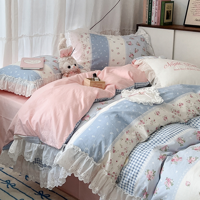 91家纺网 家纺一手货源 找家纺 昔可家纺 2024新款仙仙蕾丝贴边全棉花边款四件套 仙仙草莓兔