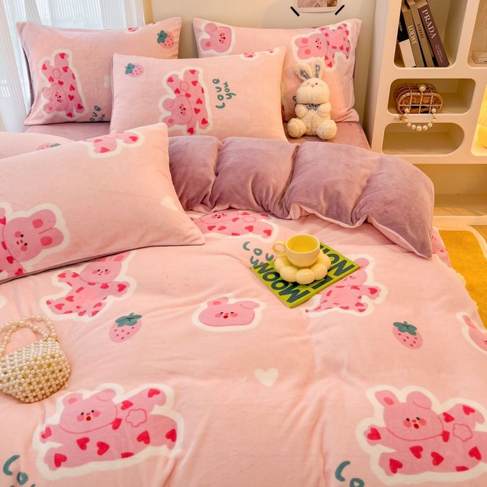 91家纺网 家纺一手货源 找家纺 2024新款原创小清新牛奶绒印花四件套 多巴胺兔