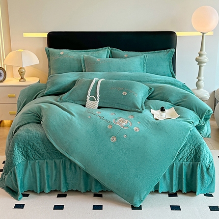 陌乘坊家纺 2024新款牛奶绒床盖款四件套-香奈 香奈-孔雀绿