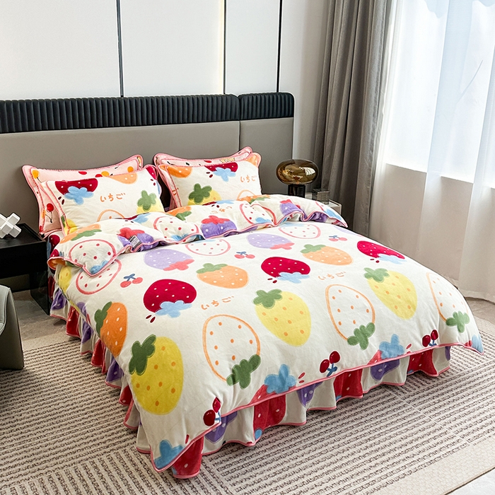 91家纺网 家纺一手货源 找家纺 欧喜璐 2024年新款 8.5-9.5斤加厚牛奶绒金貂绒法莱绒四件套单被套 草莓