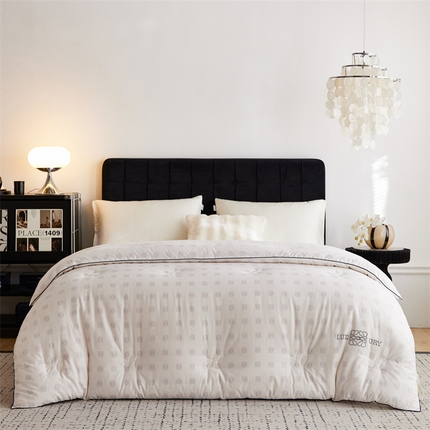 91家纺网 家纺一手货源 找家纺 （总）罗艺威-13372全棉斜纹30%大豆被被子被芯