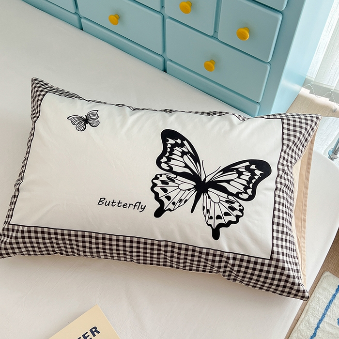 91家纺网 家纺一手货源 找家纺 昔可家纺 2024新款数码印花单品枕套系列-ins风系列 暗夜蝴蝶