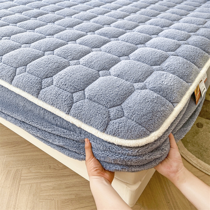 91家纺网 家纺一手货源 找家纺 雯豆家纺 2025加厚保暖泰迪绒夹棉床笠北极绒床笠床垫保护套 泰迪绒夹棉床笠-宾利蓝
