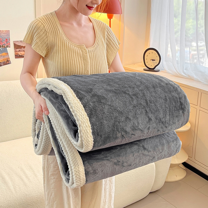 91家纺网 家纺一手货源 找家纺 千荨 2024新款亲肤舒适高克重双面牛奶绒纯色毛毯 牛奶绒-深灰