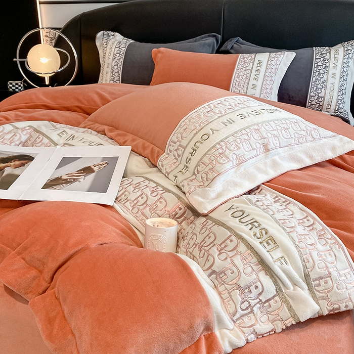 91家纺网 家纺一手货源 找家纺 苹果星家纺 2024新款秋冬高定系列立体刺绣230g全消光牛奶绒-赛琳娜 赛琳娜-艾玛橙