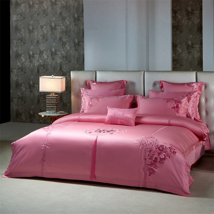 91家纺网 家纺一手货源 找家纺 宏羽纺家纺 2024新款13372纯棉小红书跑量款婚庆套件系列 幸福喜嫁-粉