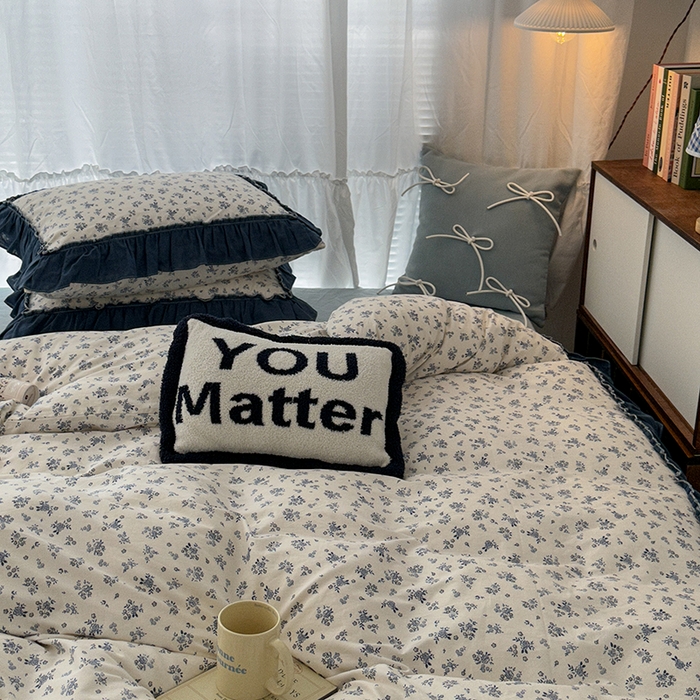 91家纺网 家纺一手货源 找家纺 昔可家纺 2024新款双层纱贴边全棉四件套 复古小蓝花