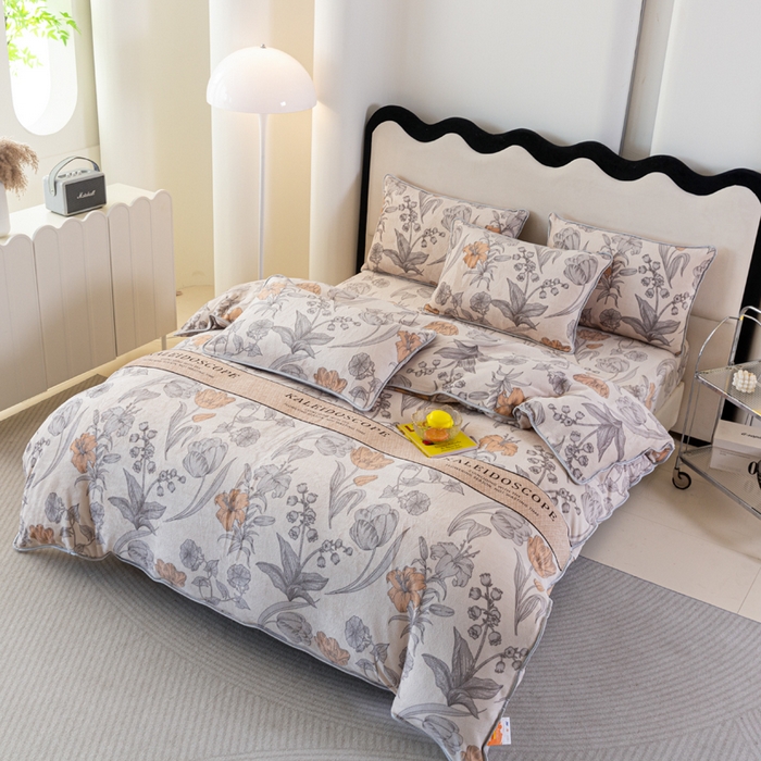 91家纺网 家纺一手货源 找家纺 欧喜璐 2024年新款 8.5-9.5斤加厚牛奶绒金貂绒法莱绒四件套单被套 锦上添花