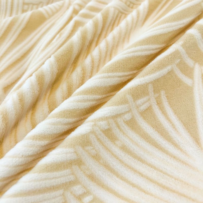 91家纺网 家纺一手货源 找家纺 2024新款原创白色小清新场景雕花牛奶绒单被套四件套 丛林-黄