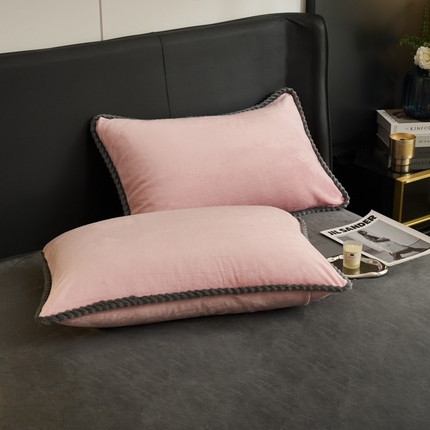 91家纺网 家纺一手货源 找家纺 （总）闲鱼家纺 2025新款高克重牛奶绒四件套水晶绒金貂法莱绒臻绒欧式包边系列（新拍图）-单枕套