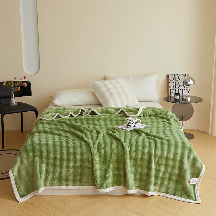 91家纺网 家纺一手货源 找家纺 千荨 2024新款高克重兔绒泡泡系列毛毯 泡泡-果绿