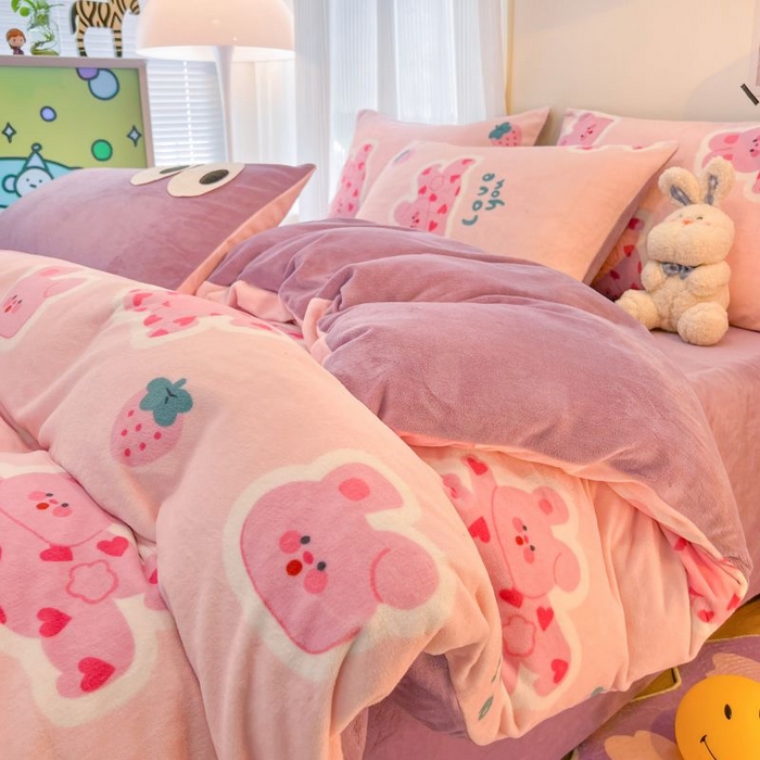 91家纺网 家纺一手货源 找家纺 2024新款原创小清新牛奶绒印花四件套 多巴胺兔