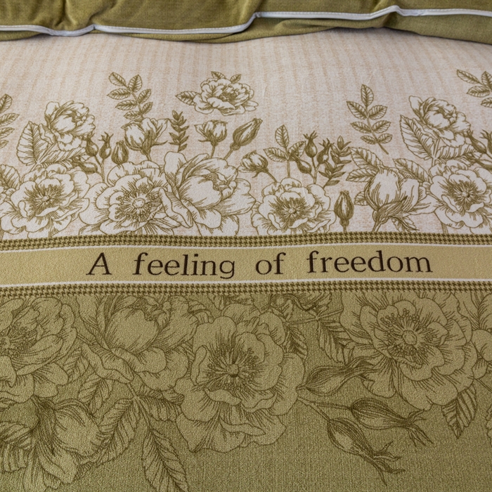 91家纺网 家纺一手货源 找家纺 欧喜璐 2024年新款 8.5-9.5斤加厚牛奶绒金貂绒法莱绒四件套单被套 花团锦簇