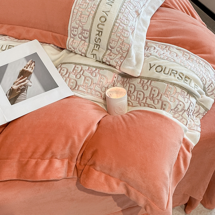 91家纺网 家纺一手货源 找家纺 苹果星家纺 2024新款秋冬高定系列立体刺绣230g全消光牛奶绒-赛琳娜 赛琳娜-艾玛橙