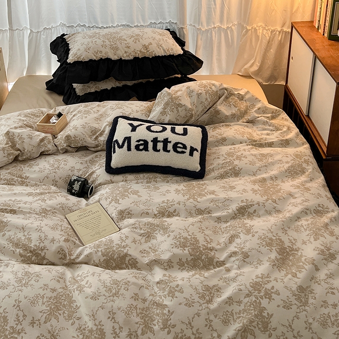 91家纺网 家纺一手货源 找家纺 昔可家纺 2024黑色贴边花边全棉款四件套 南枝树影