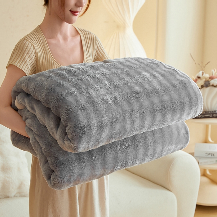 91家纺网 家纺一手货源 找家纺 千荨 2024新款高克重兔绒泡泡系列毛毯 泡泡-烟灰